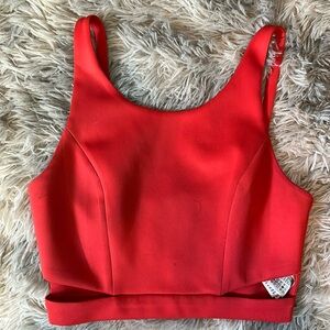 *reposh* Sz S cut out crop top